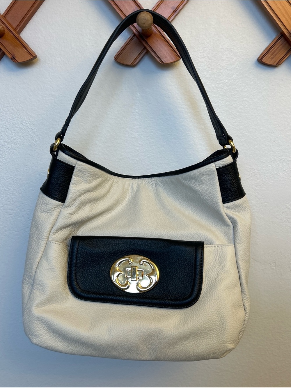 Cream and Black Leather Shoulder Bag - Classic Women's Hobo